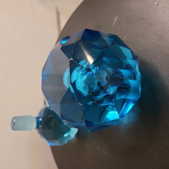 Vintage Blue Faceted Crystal Glass Perfume Bottle - Picture 10 of 11